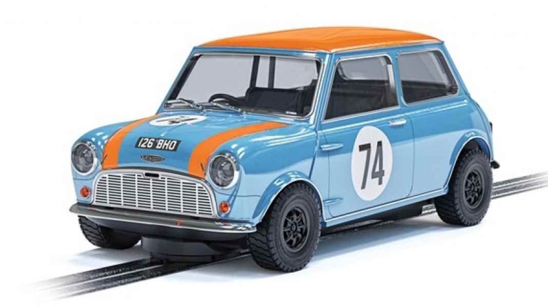 Scalextric spielt Gulf: Mit einem Neuheitentrio für die Autorennbahn in 1:32