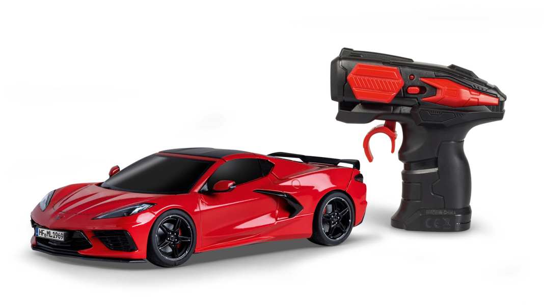 Revell zeigt die Corvette C8 als roten RC-Renner in 1:24