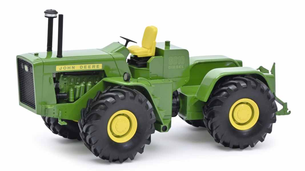 Schuco bringt in 1:32 einen neuen Grünen – den John Deere 8020