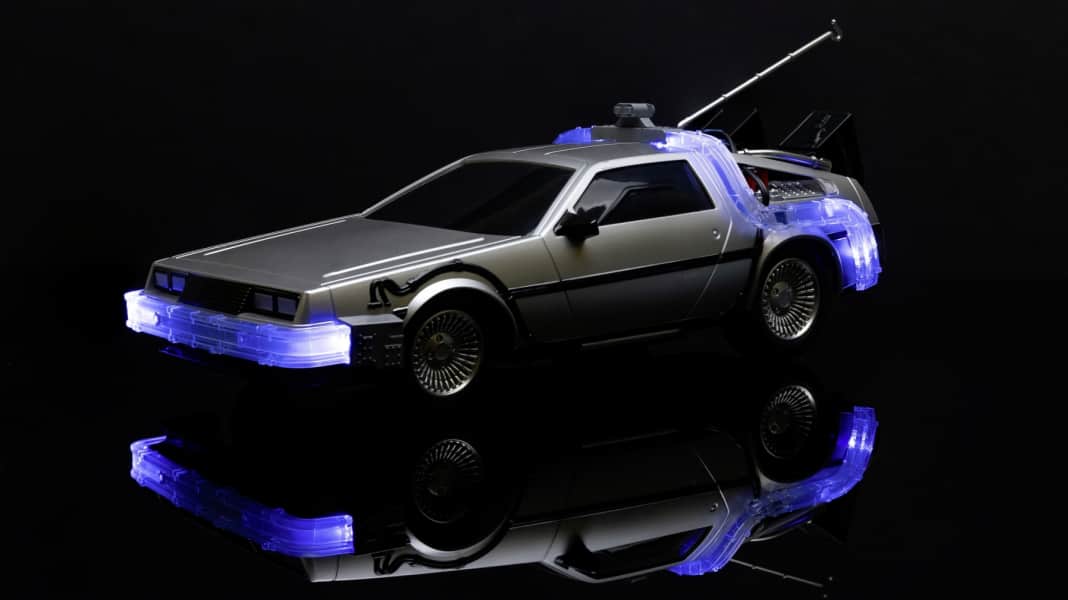 Jada Toys driftet “Zurück in die Zukunft” mit diesem RC-Modell des De Lorean in 1:16