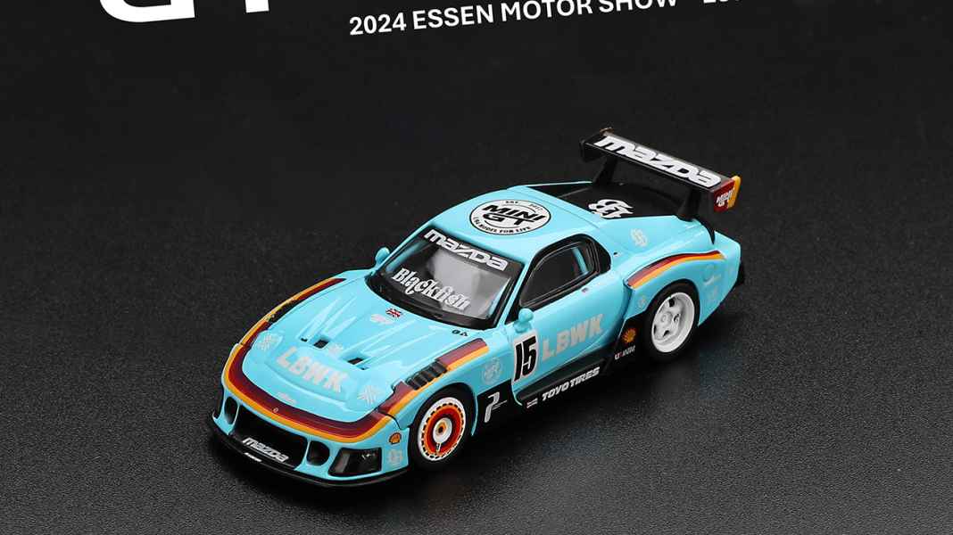 Mini GT zeigt auf der Essen Motor Show Mazda-Sondermodell in 1:64