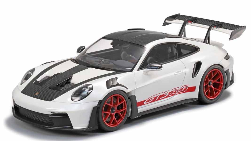 Tamiya kündigt den aktuellen Porsche 911 GT3 RS als 1:24-Kit an