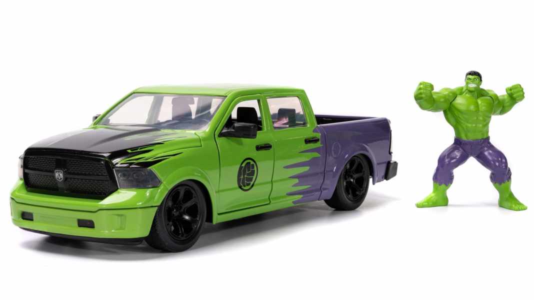 Der Dodge Ram hat bei Jada in 1:24 den Hulk im Nacken