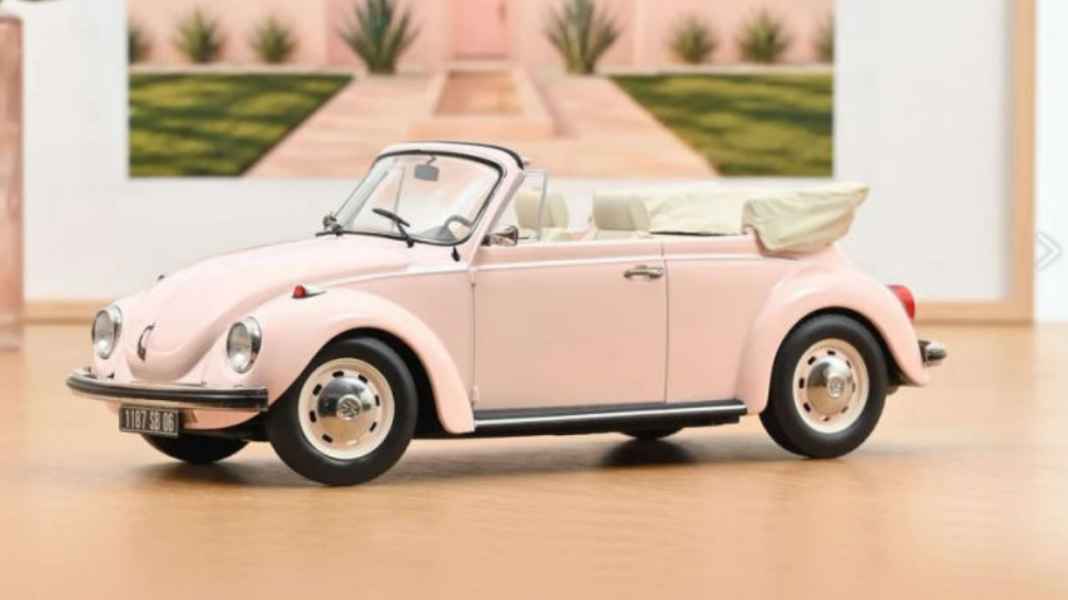 Pretty in Pink: Norev-Käfer kommt als 1:18-Cabriolet und Internetmodell