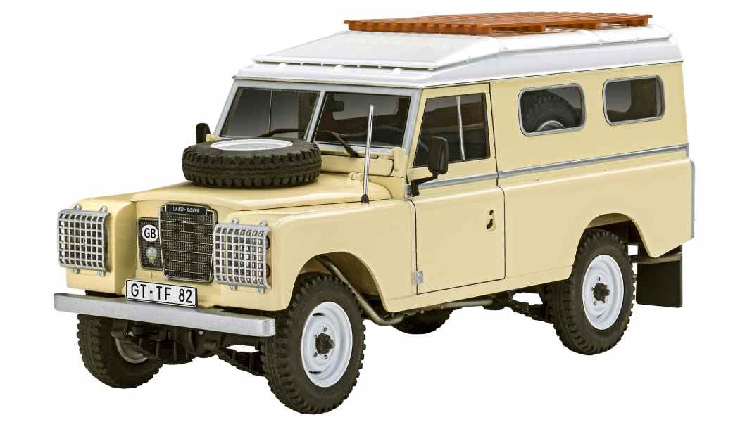 Revell macht seinen Landy in 1:24 zum Lieferwagen
