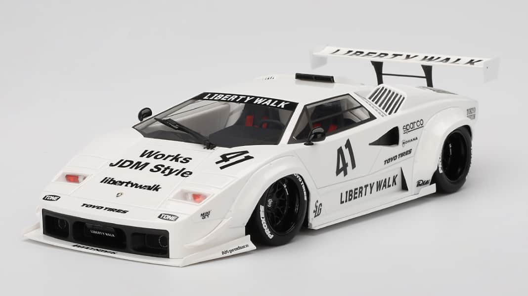Top Speed kündigt diesen Krawall-Countach in 1:18 aus Resine an