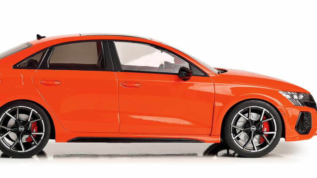 Fünf, vier, RS3: Audi RS3 von MCG in 1:18