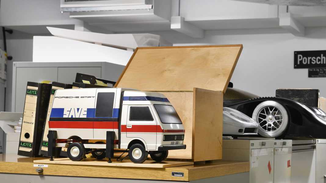 Modell zum Porsche-Projekt „SAVE“ in 1:12 - Safety first
