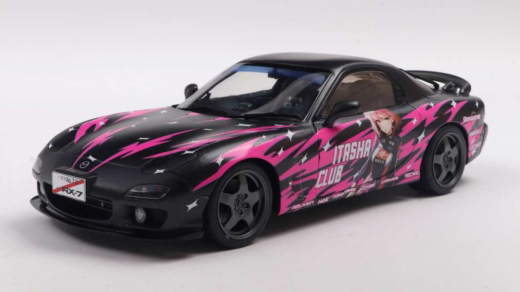 Solido goes Manga: Dieser Mazda RX7 rollt als Comic in 1:18 vor