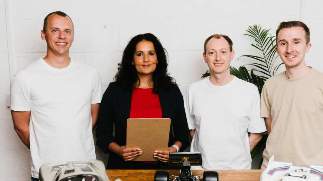 Pocher beweist: Das Bauen von 1:8-Modellen halbiert den Stress!