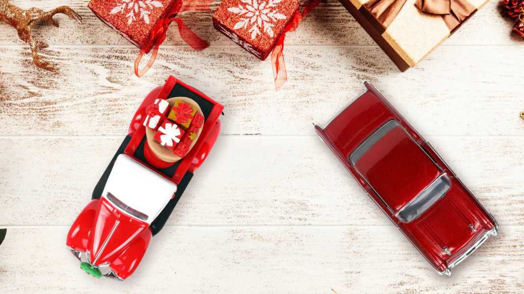 Jada Toys bringt coole Schlitten für Mr. und Mrs. Santa Claus in 1:32