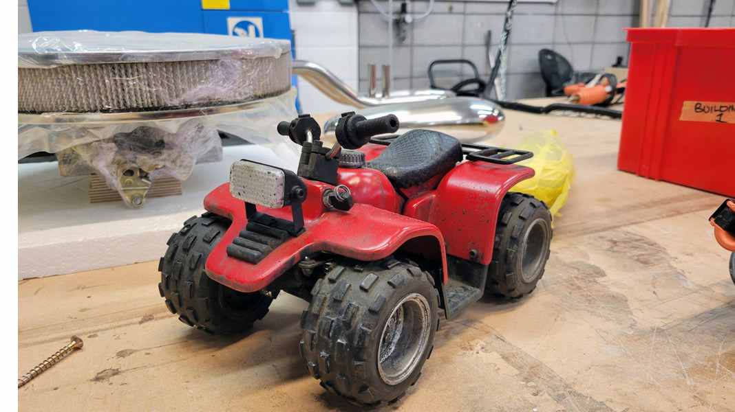 Corgi überrascht mit Shaun-Modellen auf Quad-Bikes aus Die Cast