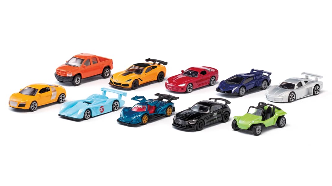 Siku packt zehn seiner 1:64-Flitzer in ein cooles Dezember-Set