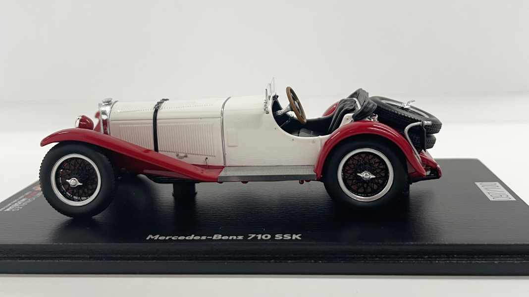 Spark liefert Mercedes SSK des Nationalen Automuseums in 1:43