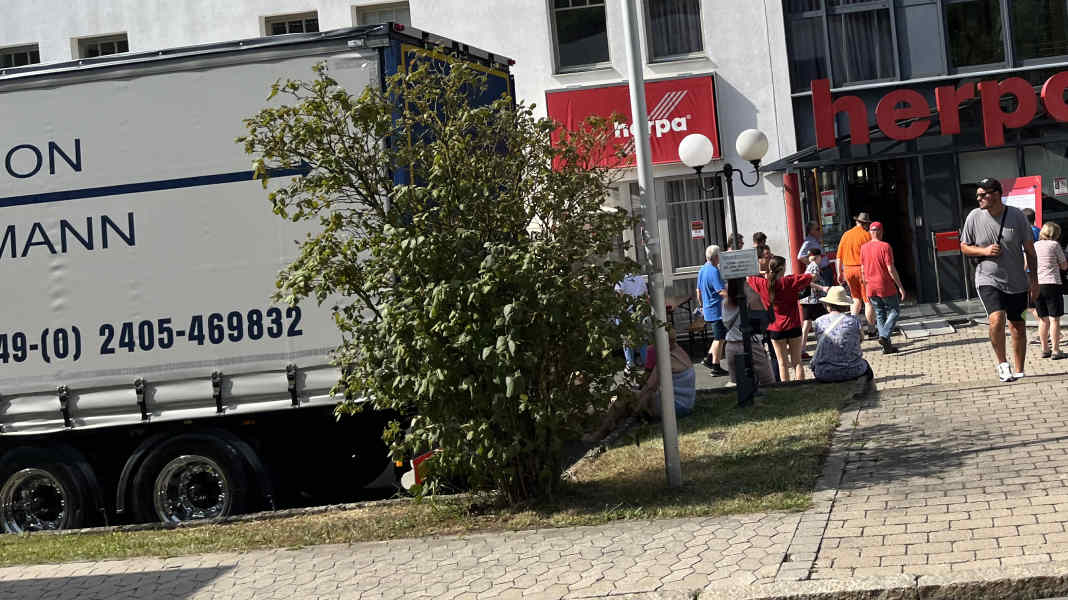 Samstag ab 9 Uhr: Herpa lädt zum Tag der offenen Tür nach Dietenhofen!