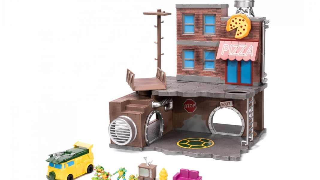 Bei Jada turtelt der Pizza-Van durch das Diorama – mit allen Ninja Turtles