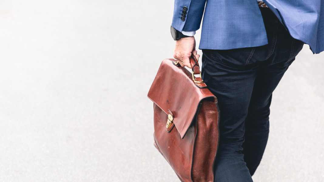 Auslieferung und Vertreter