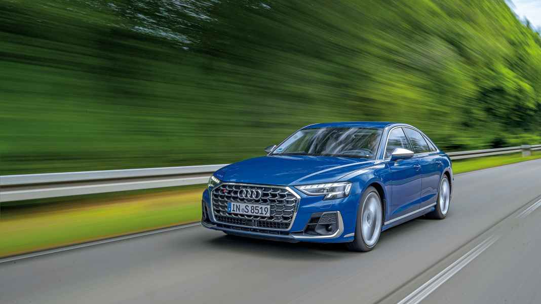 Audi S8: Super-Acht