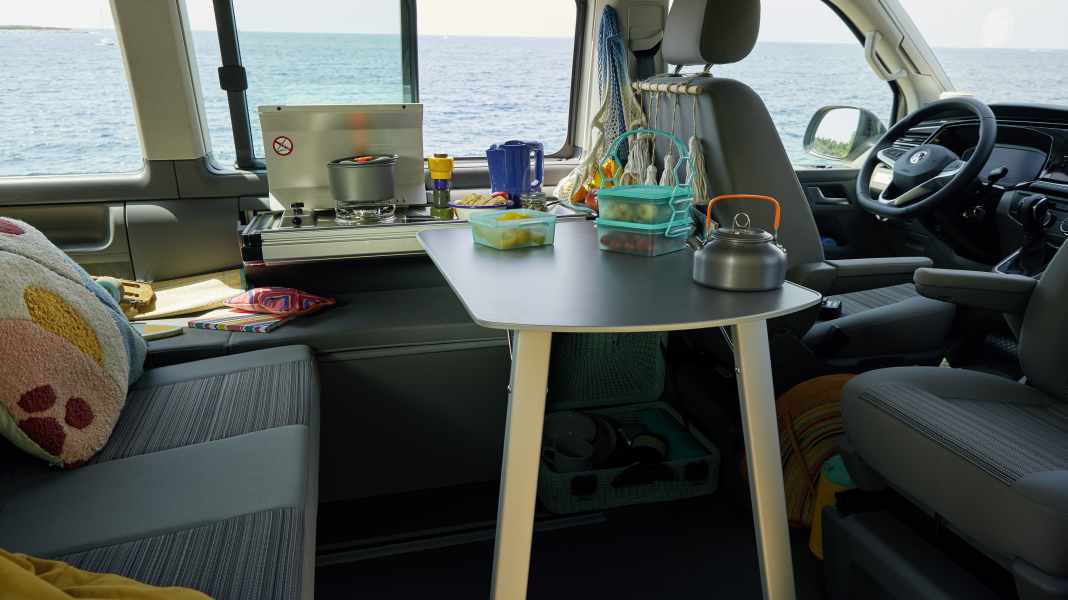 Neuer VW California 6.1 Beach Camper - Maxivan mit Miniküche