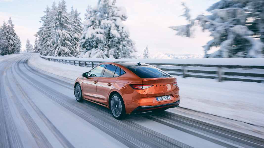 Sicher fahren im Winter: Was es bei Eis und Schnee zu beachten gibt