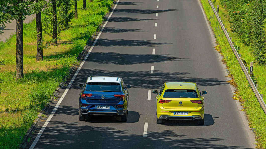 Vergleichstest: VW Golf 8 1.5 eTSI vs. VW T-Roc 1.5 TSI - Herz-Kopf-Duell