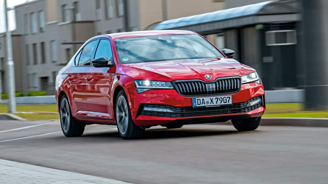 Test: Skoda Superb Sportline 2.0 TSI DSG - Skoda Superb Test