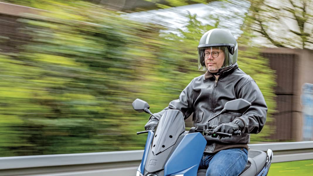 Seat MÓ 125 Performance: E-MÓ bilität