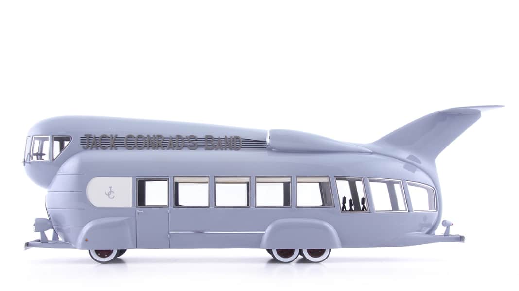 Auto-Cult bringt einen Tourbus im Cinemascope-Format als 1:43er