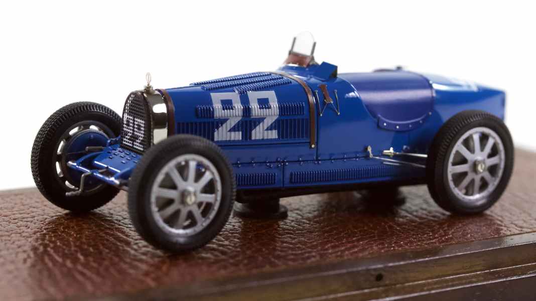 Bugatti 35: Rennlegende wird 100 - auch in 1:43 dank EMC