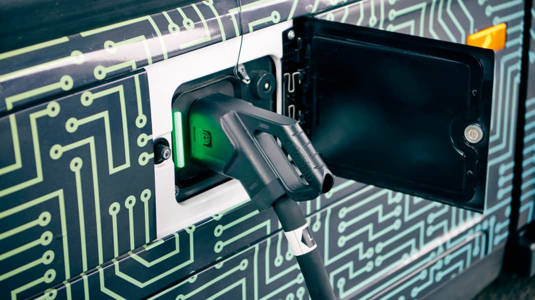 Mercedes-Benz eActros 300 und 600 von NZG in 1:50 - Unter Strom