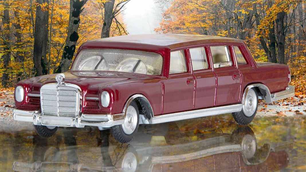Corgi-Club enthüllt Mercedes-600-Pullman-Geheimnis: Die Scheibenwischer in 1:52!