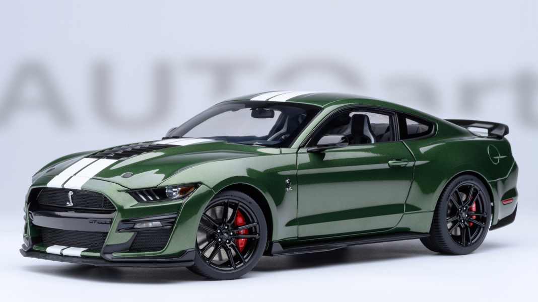 Autoart enthüllt Shelby GT 500 in 1:18 und eruptivem Grün