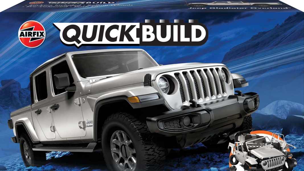 Der doppelte Jeep Gladiator Overland kommt von Airfix als Bausatz