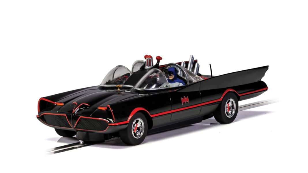 Ouch! Crush! Splat! Boing! Das Batmobil für die Autorennbahn in 1:32 ist im Anflug!