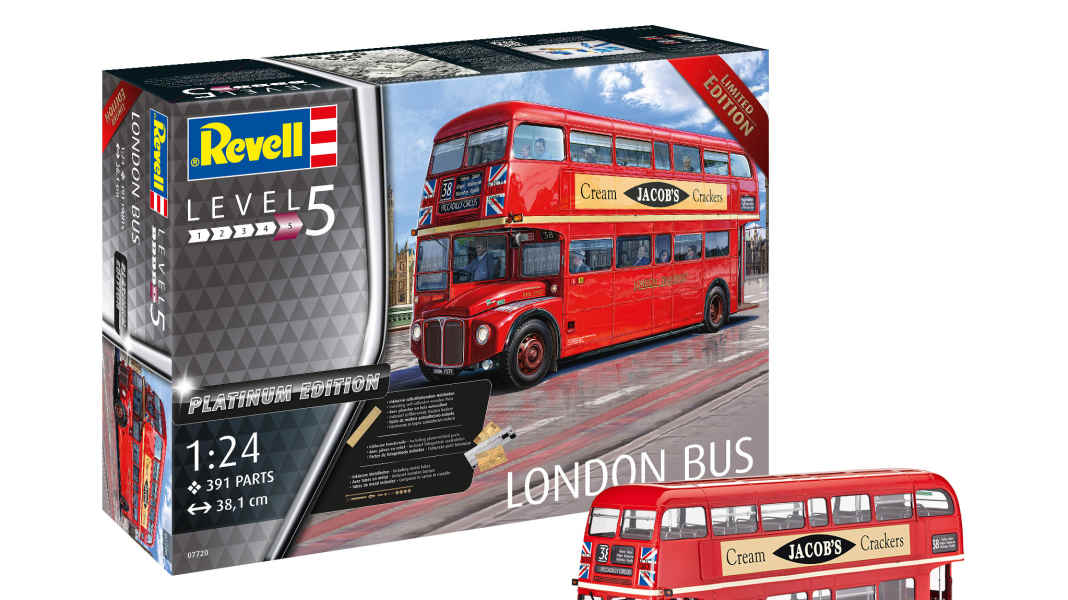 Revell pimpt seinen London-Bus in 1:24 – auch mit selbstklebenden Holzfurnieren