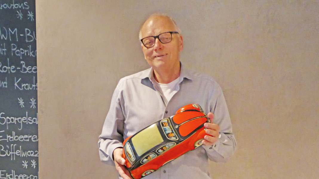 Ein ganz großer Modellautofan spielt jetzt leider nur noch im Himmel