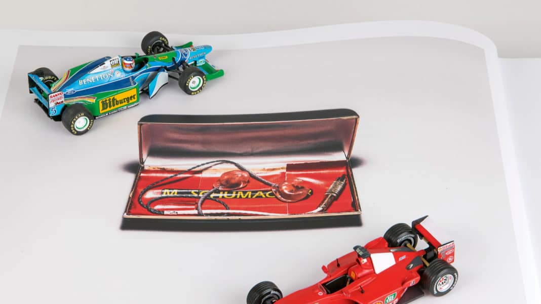 Zwei Schumi-Flitzer in 1:43 und ein Buch – Wagen-Rennen