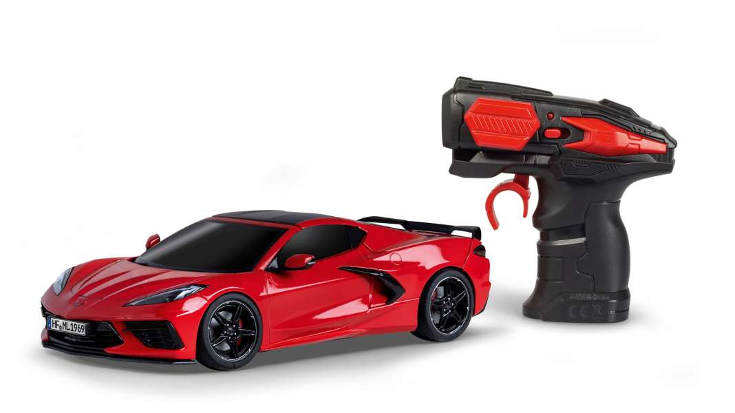 Revell zeigt die Corvette C8 als roten RC-Renner in 1:24