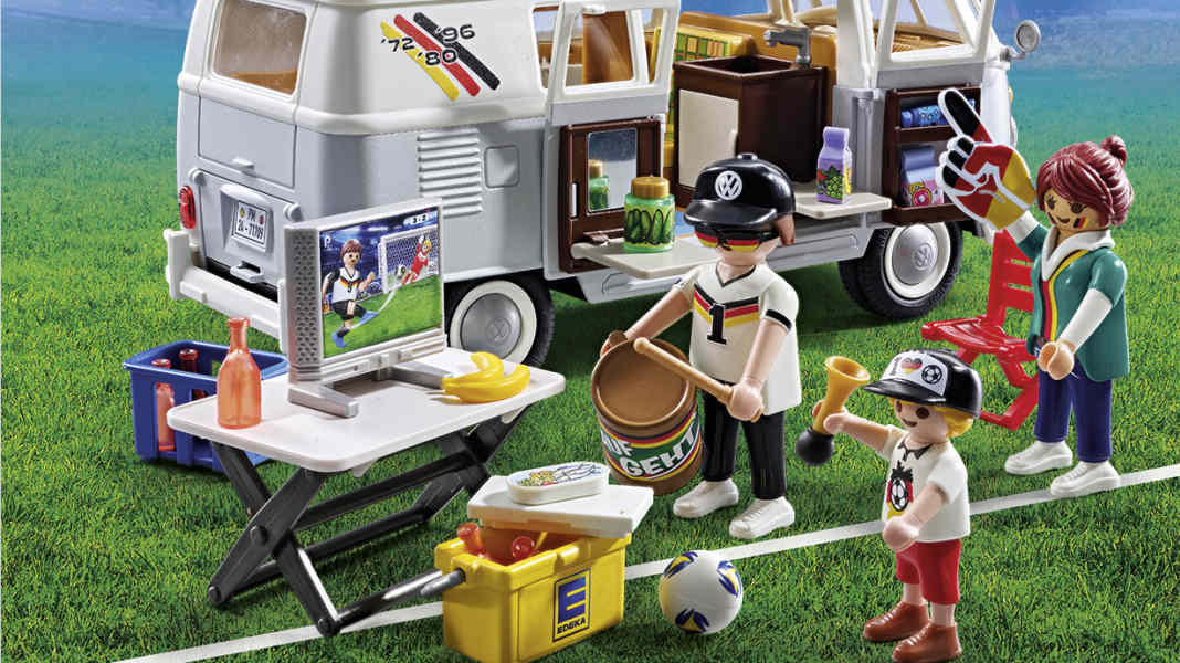 Playmobil bringt EM-Bulli und startet Gewinn-Aktion mit ID. Buzz als 1. Preis!