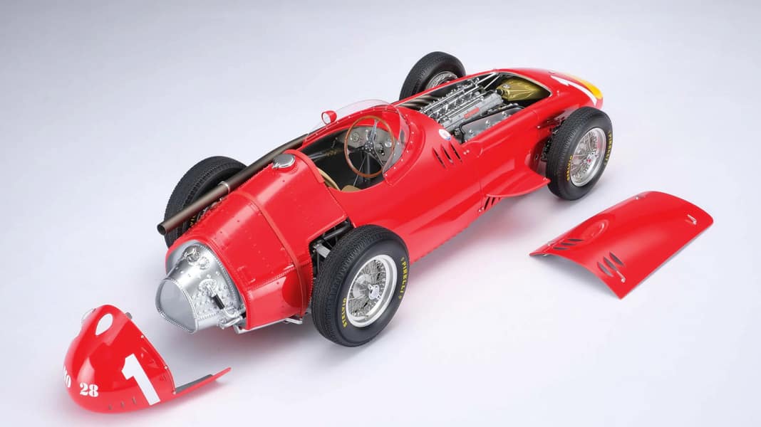‘57 Maserati 250 F Fangio von Amalgam in 1:8 - Fangios Reifen- Coup