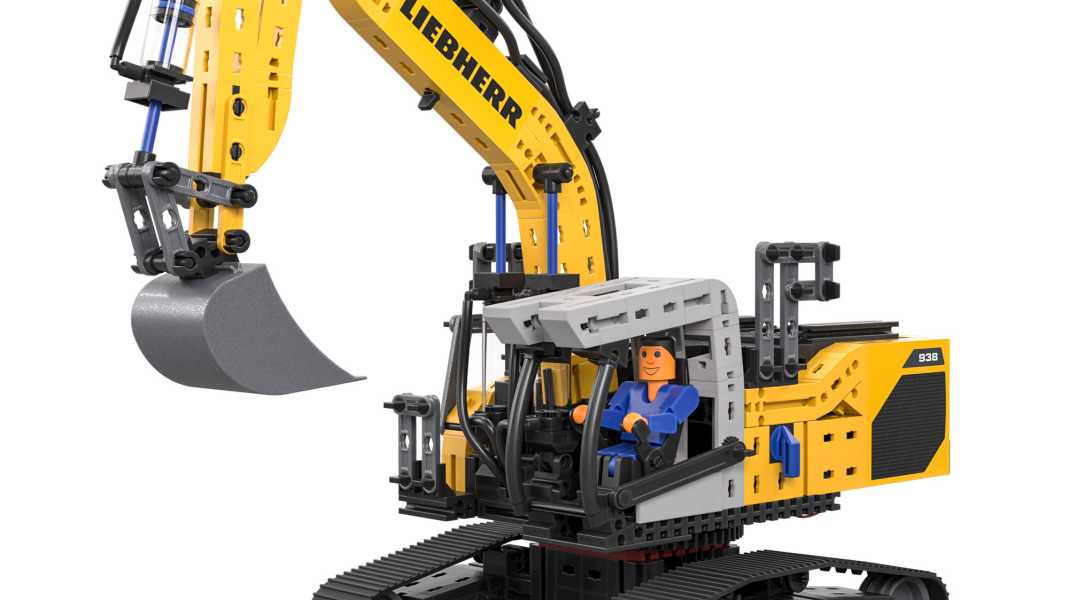 Baumaschine als Kit – Fischertechnik baut Liebherr R 938 in 1:20