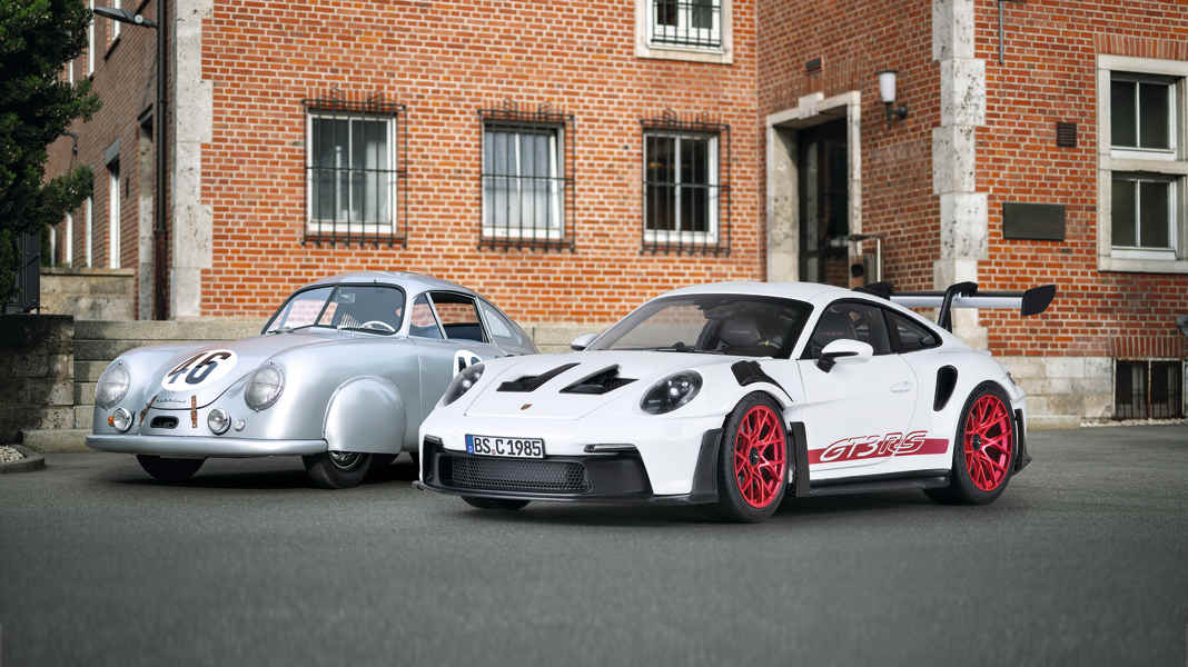 Porsche 911 (992) GT3 RS von Norev in 1:18 – Saus-Angestellter