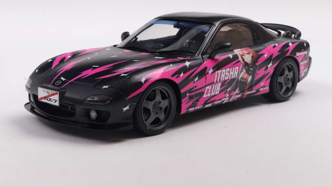 Solido goes Manga: Dieser Mazda RX7 rollt als Comic in 1:18 vor