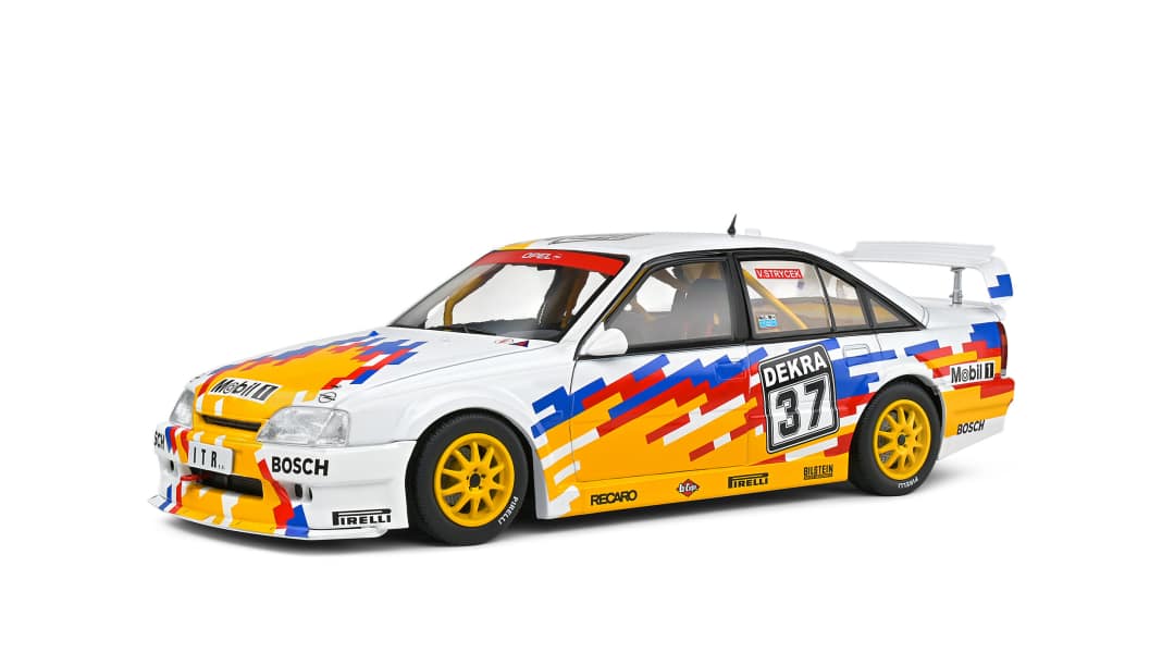 Mit dem Strycek-Omega schließt Solido eine 1:18-Lücke im DTM-Starterfeld