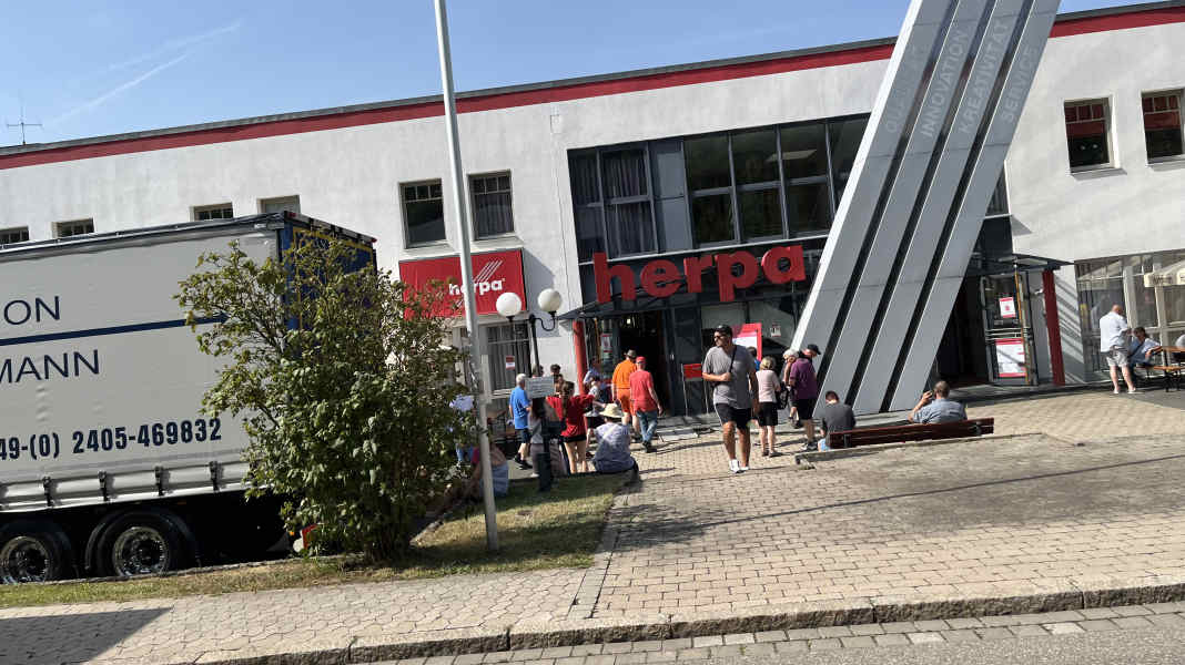 Samstag ab 9 Uhr: Herpa lädt zum Tag der offenen Tür nach Dietenhofen!