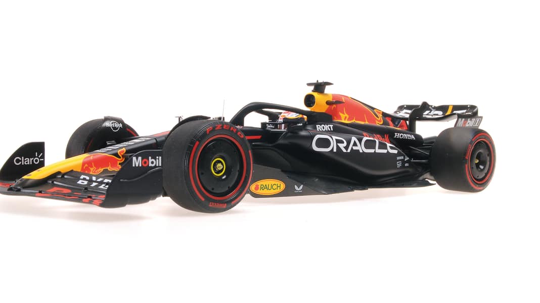Minichamps liefert fein gemachtes Red-Bull-Duo in 1:18 aus