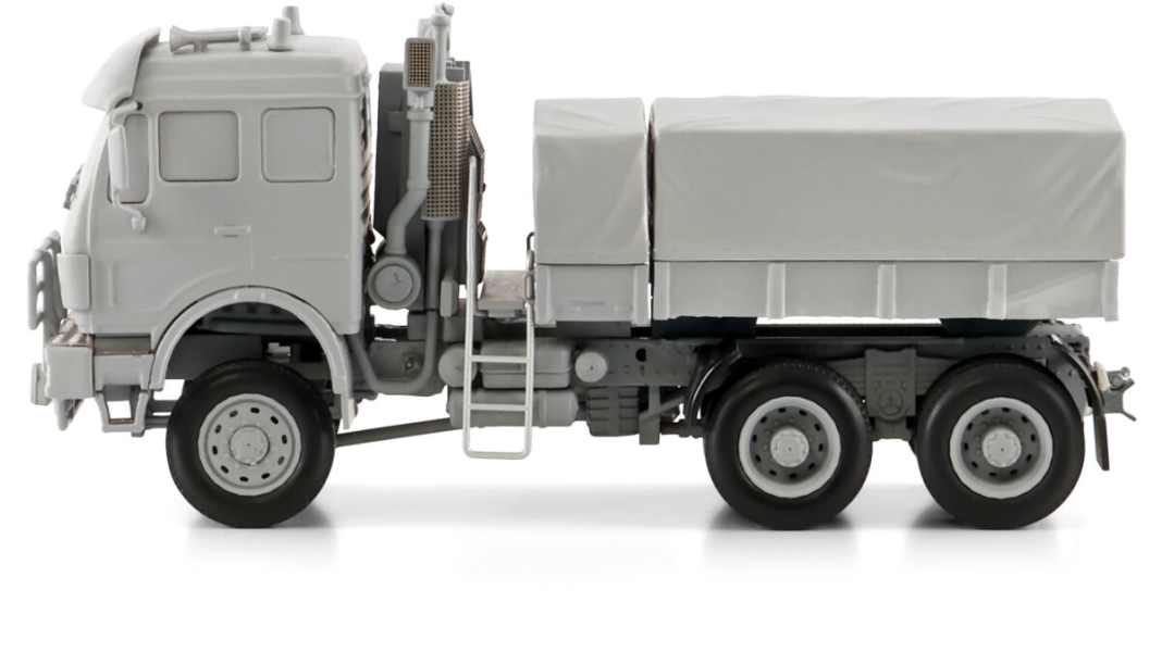WSI-Models zeigt Fotos vom 500-PS-Truck mit Stern in 1:50