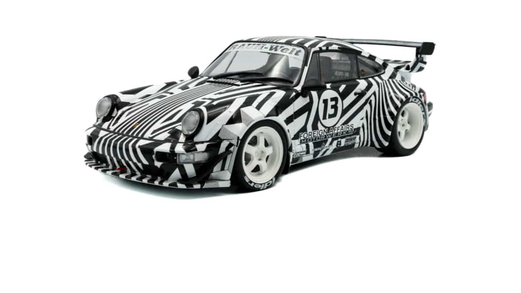 Solido lässt das RWB-Zebra in 1:18 wiehern – auf Porsche-911-Basis.