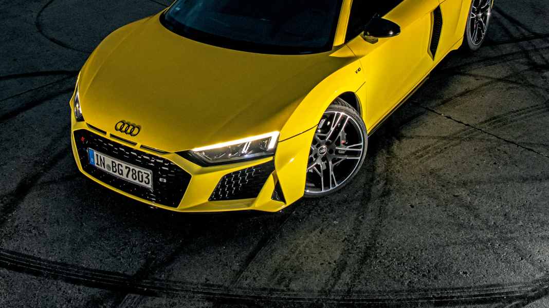 Audi R8 V10 Coupé RWD: Gelbdruckmaschine