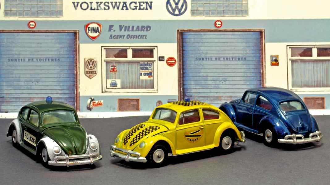 VW-Vitrine: Käfer-Modelle aus Israel - Kibbutz-Käfer